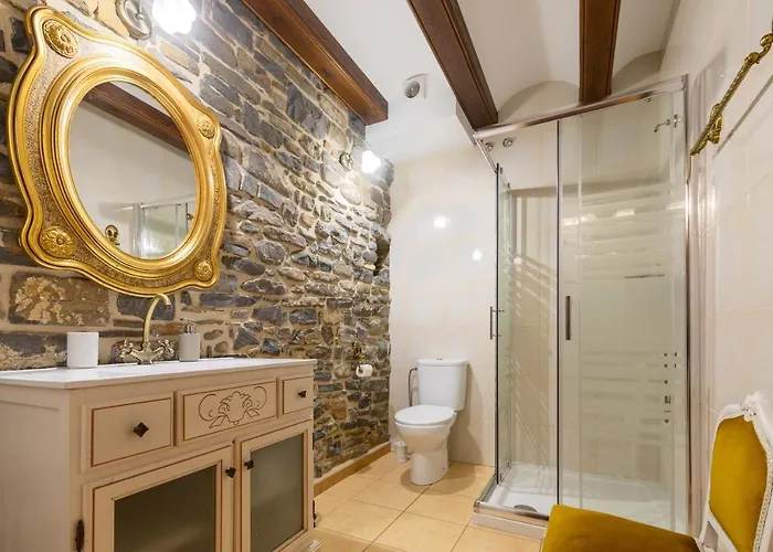 Casa Dieste Turisticos En Casa di campagna Boltaña